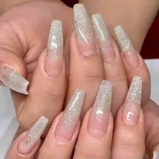 ネイル VOGUE ×SWANのネイルデザイン