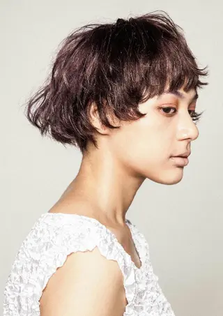 ショート パーマ カラー ショートヘア💫 ハイトーン西田拓馬のヘアスタイル