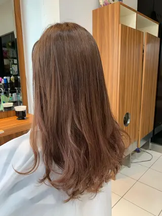 セミロング カラー 白髪ぼかしハイライト 柳川拓哉のヘアスタイル