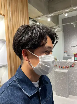 パーマ メンズ スズキ シオリのヘアスタイル