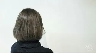 ショート カラー 透明感ハイライト◎ 伊藤夏海のヘアスタイル