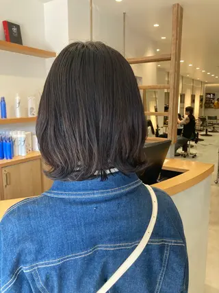 ミディアム 大岩 茉愉のヘアスタイル