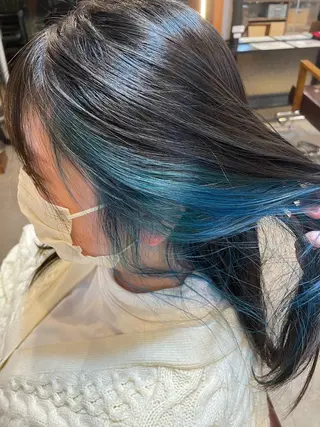 カラー 手塚 由佳のヘアスタイル