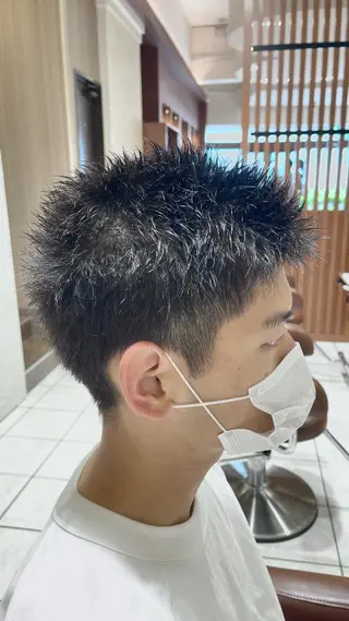 ショート テラモト カズヨシのヘアスタイル