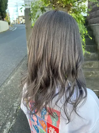 カラー ダブルスキルエクステ /羽エクステ白石宇由のヘアスタイル