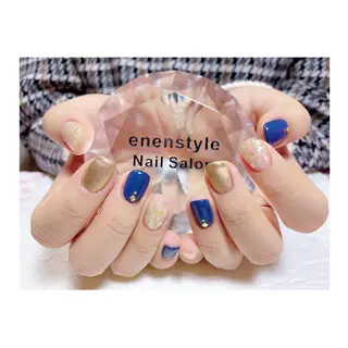ショート ネイル 👑enen style👑のネイルデザイン