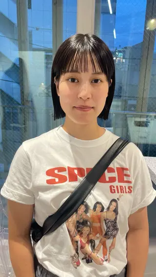 ショート カラー 抜け感ボブ×パーマ ｜kazaneのヘアスタイル