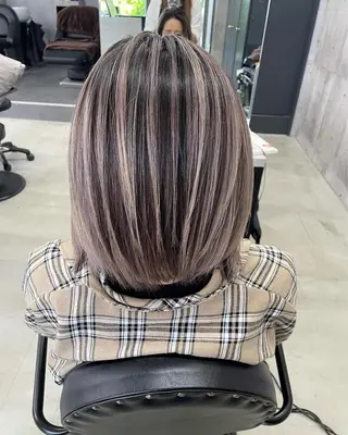 ミディアム カラー LUXBE LUCE ひなののヘアスタイル