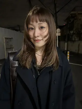 セミロング カラー niina suzukiのヘアスタイル