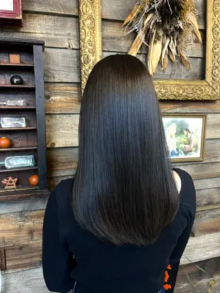 ロング カラー 川崎 かなでのヘアスタイル