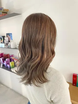 セミロング カラー 安永 涼のヘアスタイル
