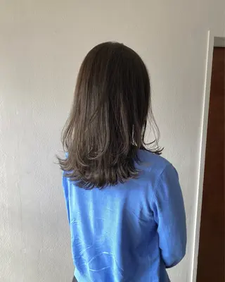 セミロング カラー 暗髪とオリーブ🌿 渡辺拓人のヘアスタイル