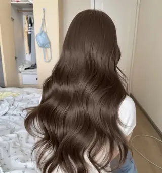 ロング 海野翔吾🇨🇳 ワンホンレイヤーのヘアスタイル