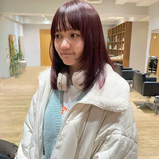 ミディアム カラー 大橋 芽衣のヘアスタイル