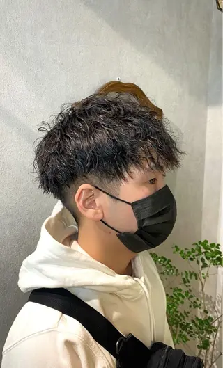 パーマ メンズ お洒落カジュアル🍃 まなとのヘアスタイル