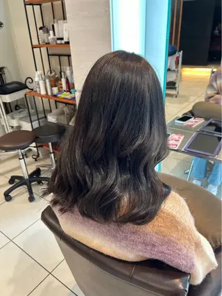 セミロング カラー 落合 千夏のヘアスタイル