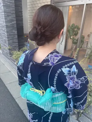 セミロング ヘアアレンジ 美髪× ヘアセット✨Araiのヘアスタイル