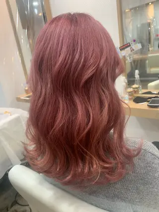 セミロング カラー 透け感✨ダメージレス カラーHana🤍のヘアスタイル