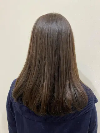 セミロング カラー Ashanti 磯崎のヘアスタイル