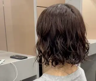 パーマ 岩浪 志歩のヘアスタイル
