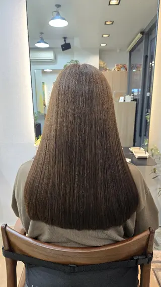 セミロング カラー 野村 果音(カノン)のヘアスタイル