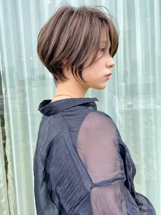 ショート レイヤー/ショート/ 山見陽のヘアスタイル