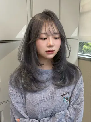 セミロング votan lilleyのヘアスタイル