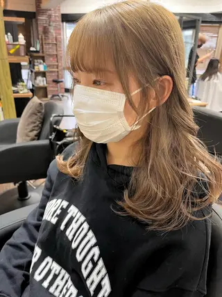 セミロング カラー ヘアアレンジ 🤍清楚系 韓国レイヤー🤍拓朗のヘアスタイル