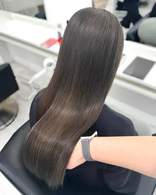 ロング カラー ParveMix 楠本結菜のヘアスタイル