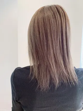 ミディアム 開發 紗貴のヘアスタイル