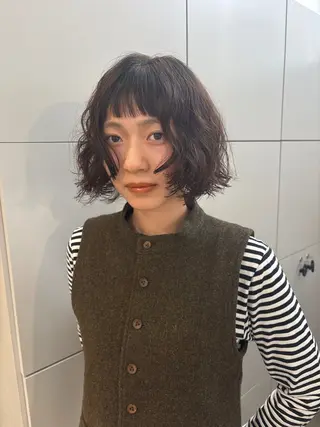 ショート パーマ tomo🍒パーマ ハイトーン似合わせのヘアスタイル
