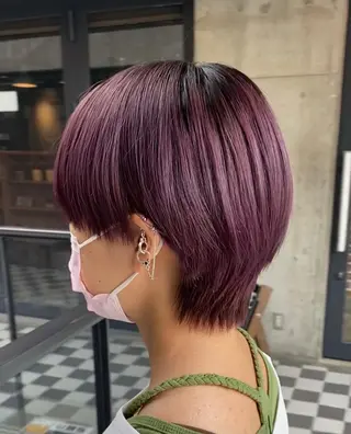 ショート カラー 小坂 麻綾のヘアスタイル