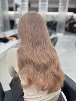 ロング カラー 🖤ハイトーン× レイヤー🖤SARAのヘアスタイル