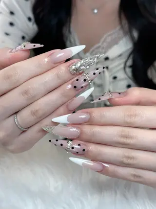 ネイル Julli NailStudioのネイルデザイン