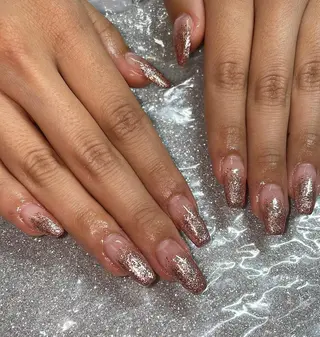 ネイル VIERU 🌈🎀💖のネイルデザイン