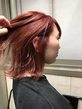 ミディアム DopeLIT モデル募集中のヘアスタイル