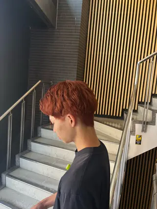 ショート カラー メンズ ハイトーンカラー 坂本 翼のヘアスタイル