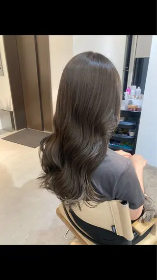 ロング ✨色持ちの良い艶 カラー✨蟹江真世のヘアスタイル