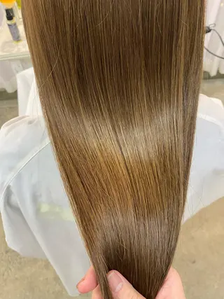 ロング カラー 志賀 あずみのヘアスタイル
