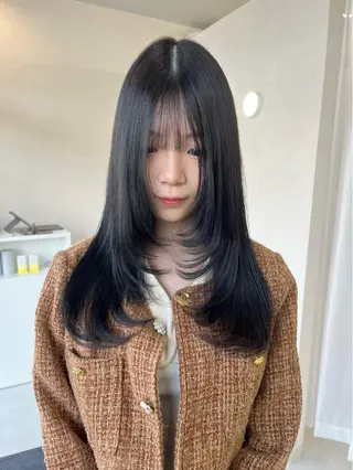 ロング 長山 茉白のヘアスタイル