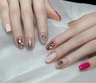 ネイル VIVIAN リサのネイルデザイン