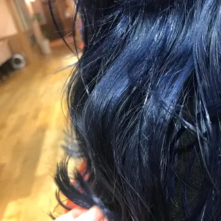 ロング カラー 森岡 紗羽のヘアスタイル