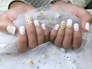 ネイル 🦋ネイルサロン ブラン🌈ゆりのネイルデザイン