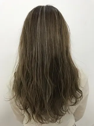 ミディアム カラー 西村あきや トレンド韓国ヘアのヘアスタイル