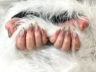 ネイル honoka池袋🎀 ガーリーネイル🤍のネイルデザイン