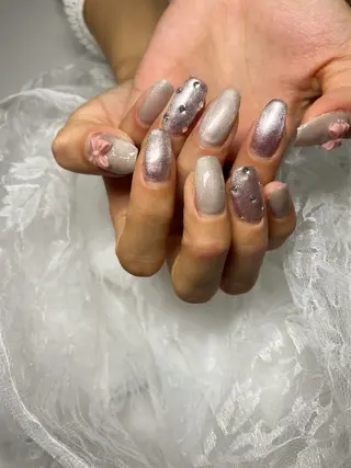 ネイル 河野 春菜のネイルデザイン