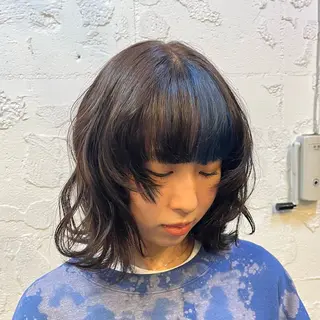 ミディアム カラー ボブ/レイヤー/ ハッシュカット/河内のヘアスタイル