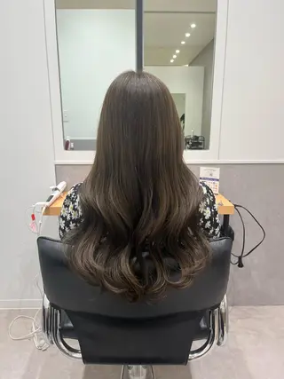 ロング カラー 𝒢𝒾𝓇𝓁𝓎 ⑅　𝓎𝓊𝓀𝒶のヘアスタイル