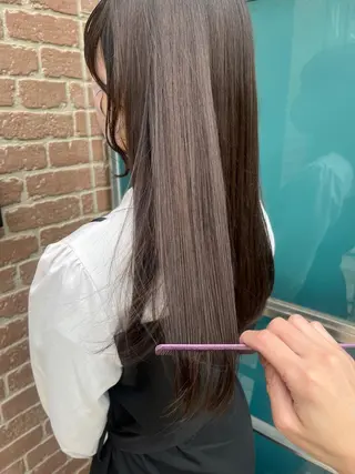セミロング カラー パーマ ヘアアレンジ メンズ キッズ ネイル マツエク・マツパ アイブロウ 久木原 ゆりのヘアスタイル