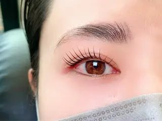 マツエク・マツパ Onze Yukinaの眉毛・アイブロウイメージ